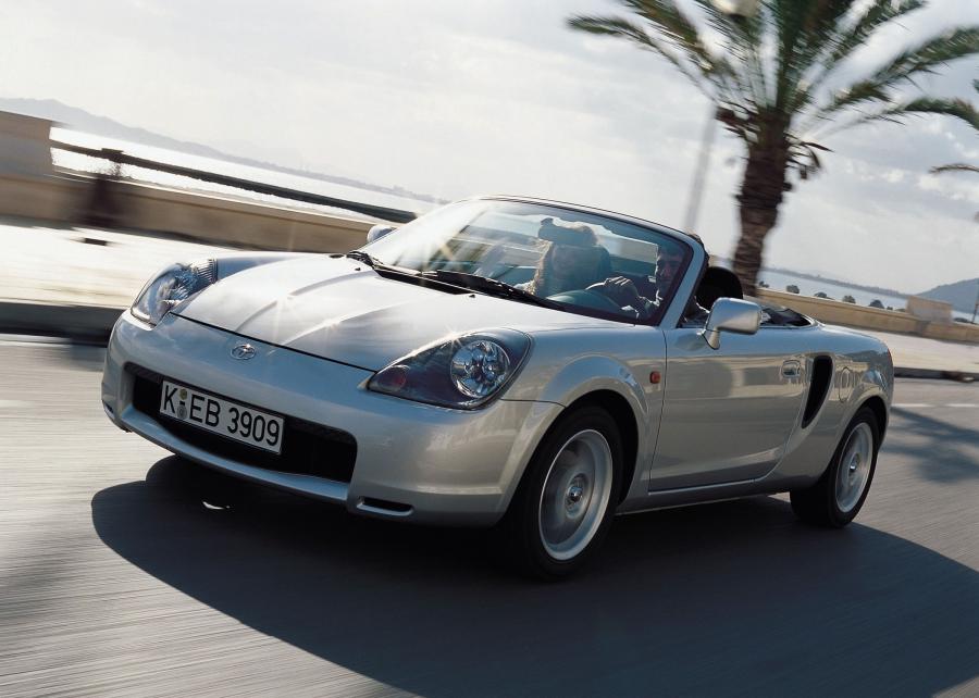  Toyota MR2 1999 года  (фото 19 из 45)